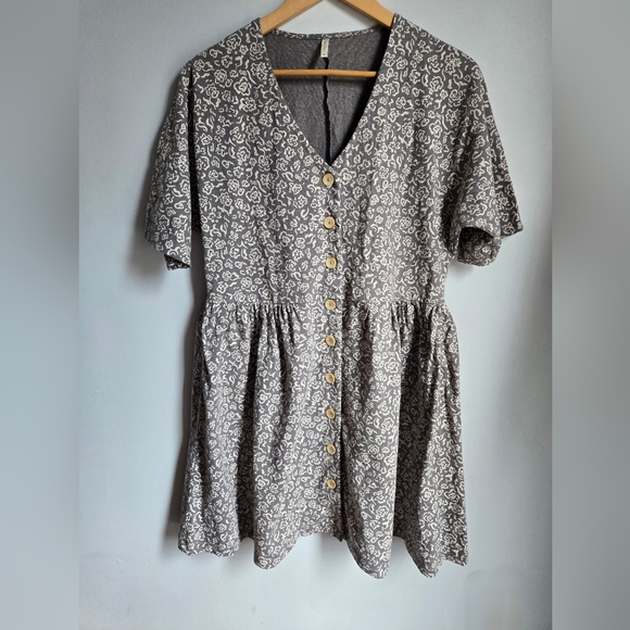 Rylee + Cru Dresses & Skirts - RYLEE + CRU Floral Button-Down 💯 Cotton Dress